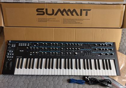 Novation-Summit"